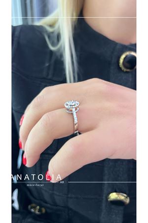 Pırlanta Baget Taşlı Yüzük