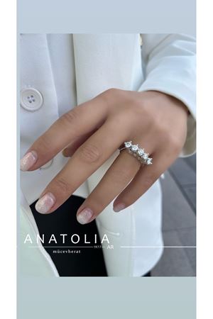 1.38 Karat Pırlanta Beştaş Yüzük