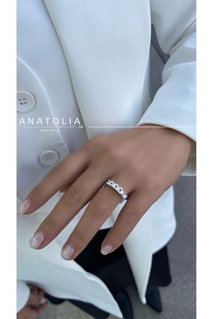 0.68 Karat Pırlanta Beştaş Yüzük