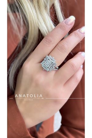 1.30 KARAT PIRLANTA TASARIM YÜZÜK