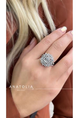 1.30 KARAT PIRLANTA TASARIM YÜZÜK