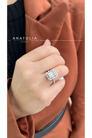 1.17 KARAT PIRLANTA BAGET TAŞLI YÜZÜK