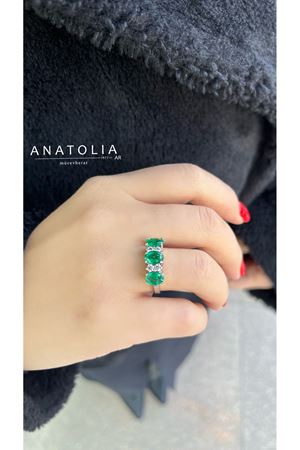 2.15 KARAT ZÜMRÜT VE 0.29 KARAT PIRLANTA TASARIM YÜZÜK