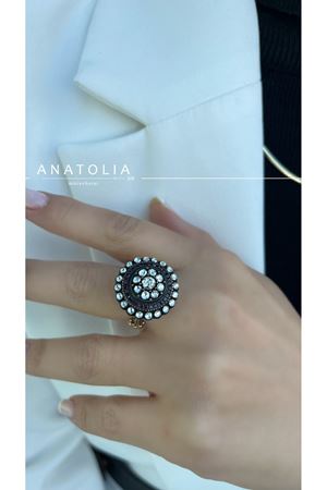 1.35 KARAT ELMAS VE YAKUT TASARIM YÜZÜK