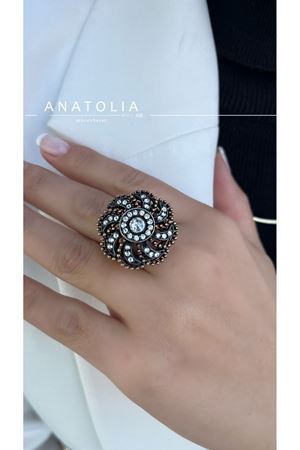 0.40 KARAT ELMAS TASARIM YÜZÜK