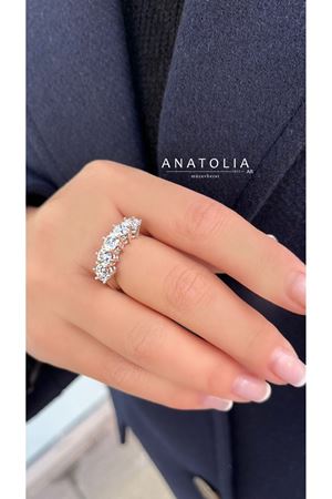 1.25 Karat Pırlanta Beştaş Yüzük