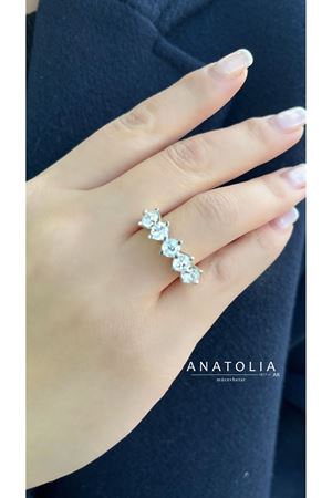 0.24 Karat Pırlanta Beştaş Yüzük