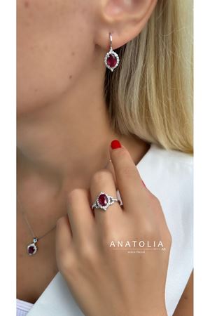 PIRLANTA VE YAKUT TASARIM KOLYE KÜPE YÜZÜK SETİ